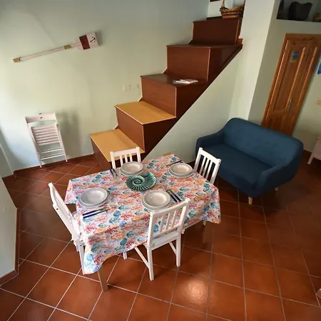 Il Vicolo - Caratteristico E Centralissimo Trilocale Vicino Al Mare * Marina di Campo